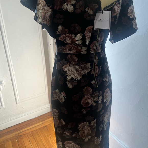 Premier Amour Floral Foil Short Sleeve Midi Sheath Dress - Picture 5 of 5